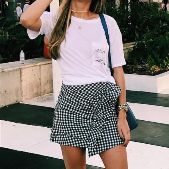 Dresses & Skirts - Zara gingham mini skirt